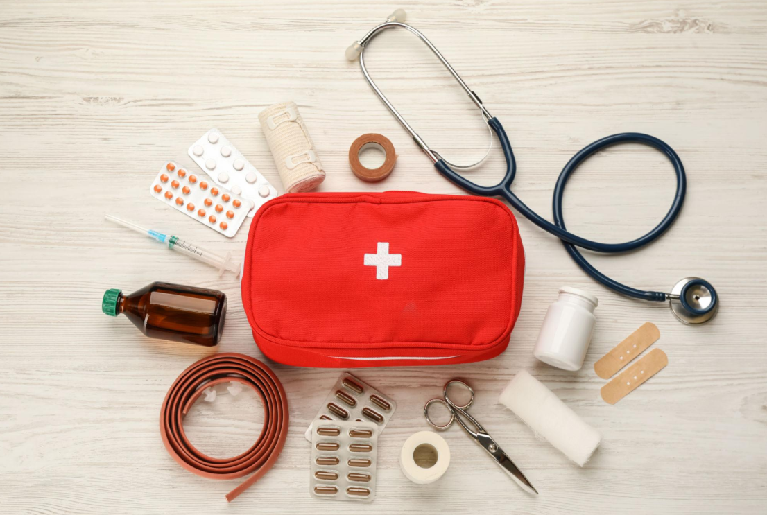 Signs of Drug Poisoning 1 Emergency first-aid supplies prepared for a medical emergency.